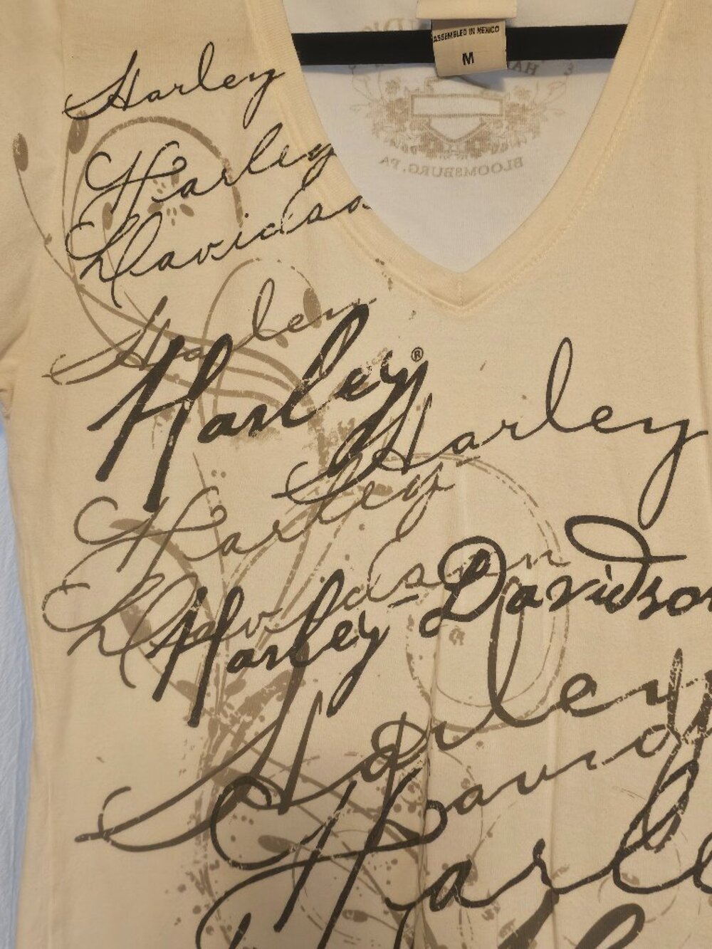 Harley Davidson Women’s Medium V Neck Graphic Tee Vreeland’s Bloomsburg PA
